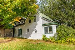 18833 Hwy 118, Highlands East, ON, K0L 2Y0