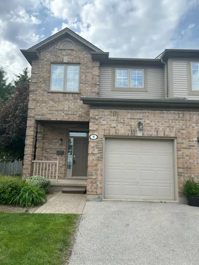 185 North Centre Road 9, London North, On N5x 4c9