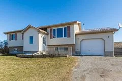 293 Mowbray Road, Prince Edward County, On K0k 2t0