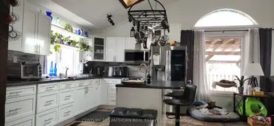 61 Victoria Avenue, Quinte West, ON K8V 4Z2