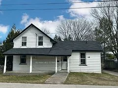 19 Head Street, Kawartha Lakes, On K0m 1a0