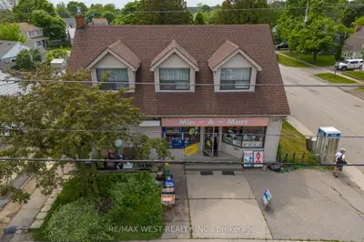 134-132 Victoria Street, Port Hope, On L1a 3m8