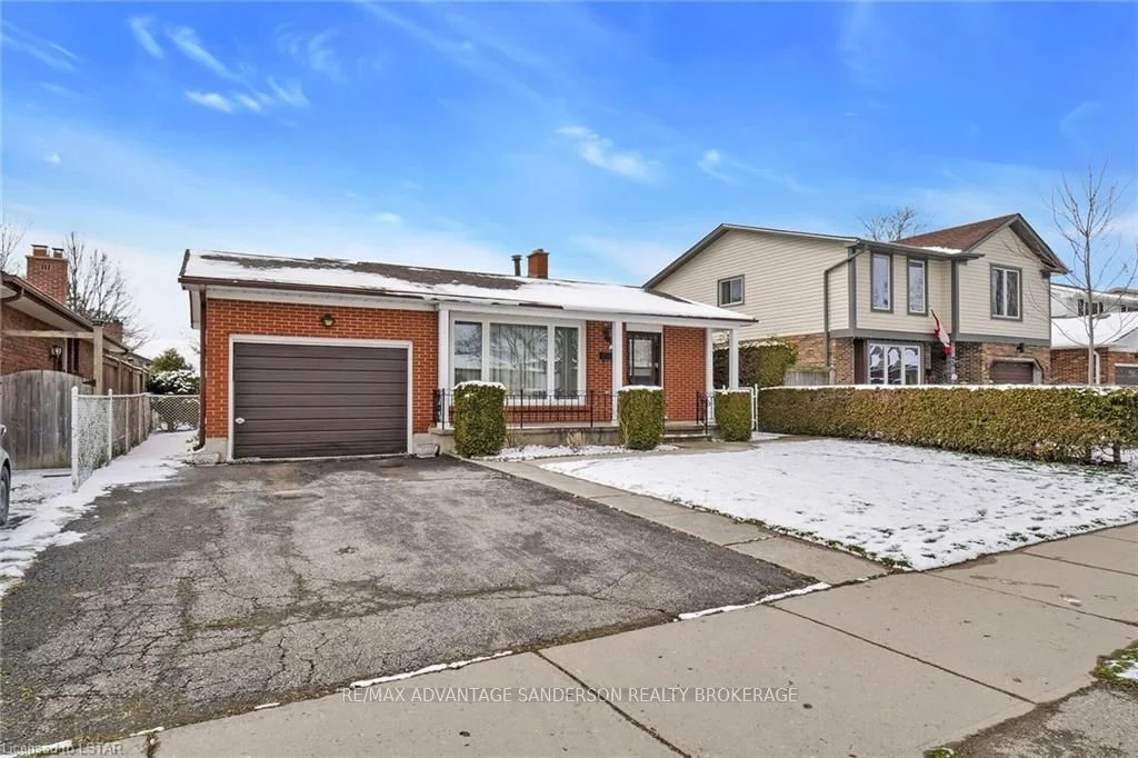 33 LYSANDA Avenue, London South, ON N5Z 4L1