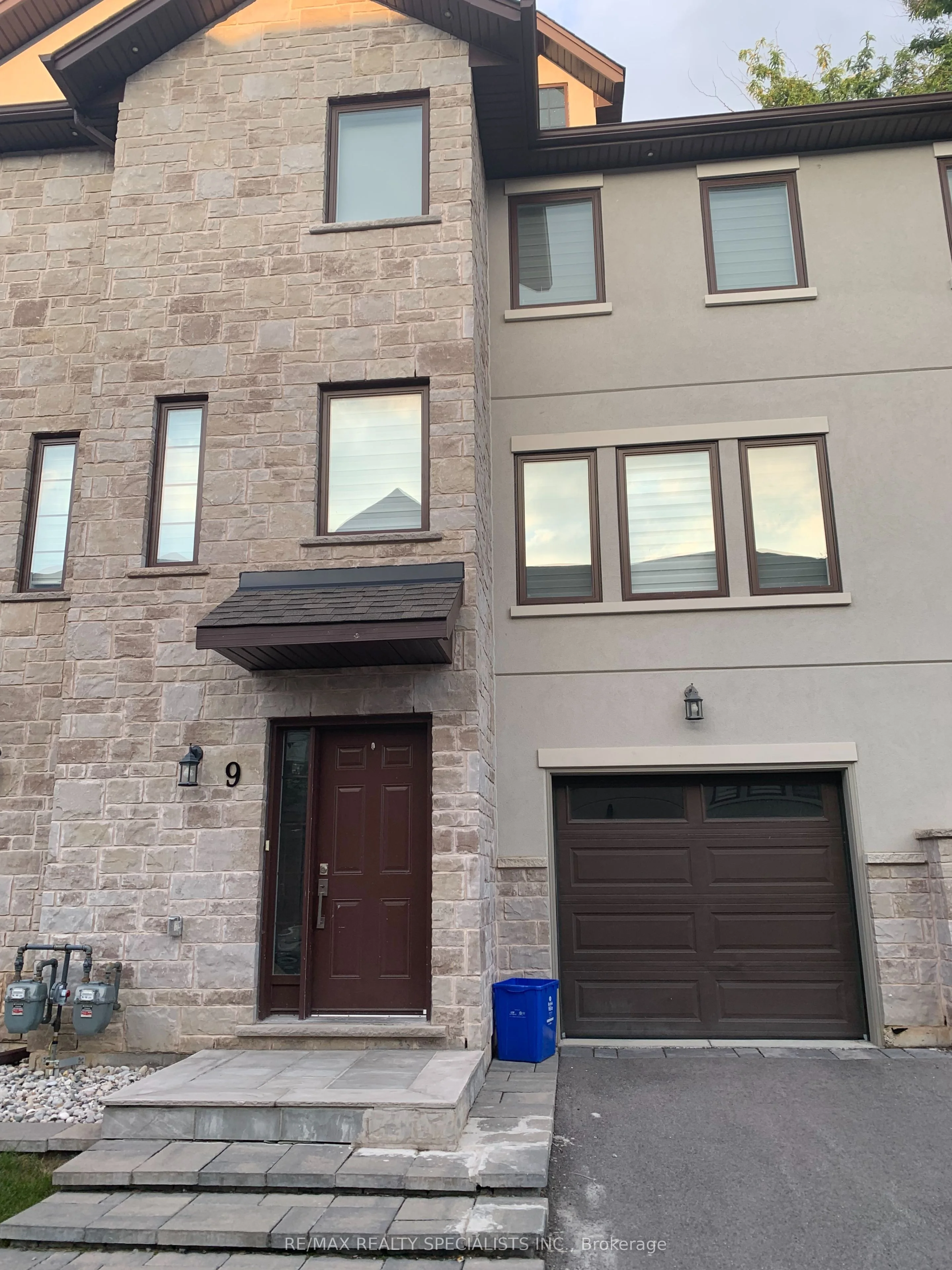 175-177 Russell Avenue 9, St. Catharines, On L2r 1w7