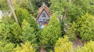 8465 Defore Drive, Lambton Shores, On N0m 1t0