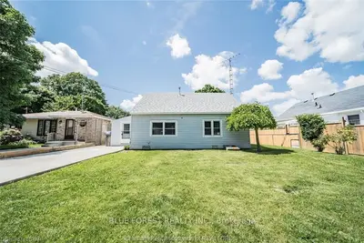 87 Regent Street, Chatham-kent, On N0p 1a0