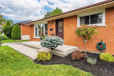 69 Deveron Crescent, London South, On N5z 4b3