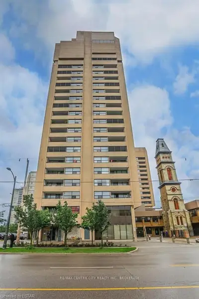 389 Dundas Street 2407, London East, On N6b 3l5