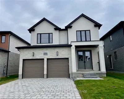 2089 Tokala Trail, London North, On N6g 3x7