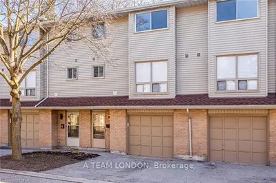 35 Waterman Avenue 77, London South, On N6c 5t7