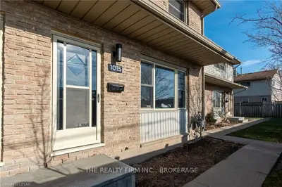 1015 Notre Dame Drive, London South, On N6j 3c3