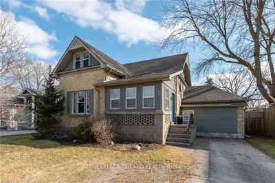 46 Metcalfe Street E, Strathroy-caradoc, On N7g 1p1
