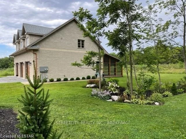 20724 Denfield Road, London North, On N6h 5l2