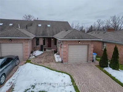 90 Ontario Street S 18, Lambton Shores, On N0m 1t0