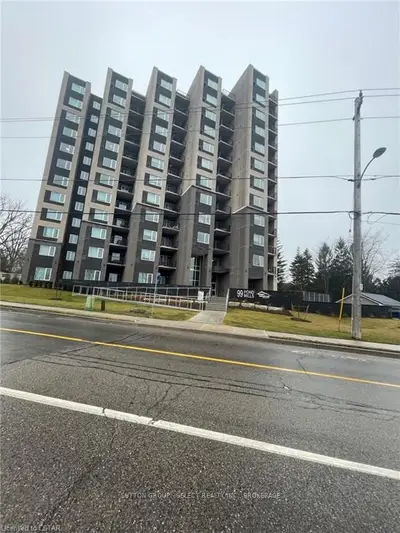 99 Pond Mills Road 1105, London South, On N5z 3x3