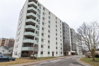 127 Belmont Drive 407, London South, On N6j 4j7