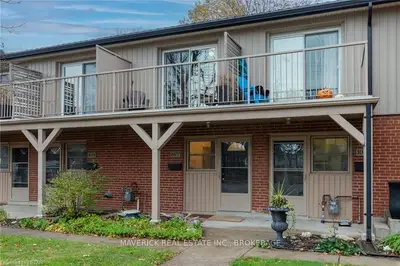 1077 Oxford Street W 44, London North, On N6h 1v6