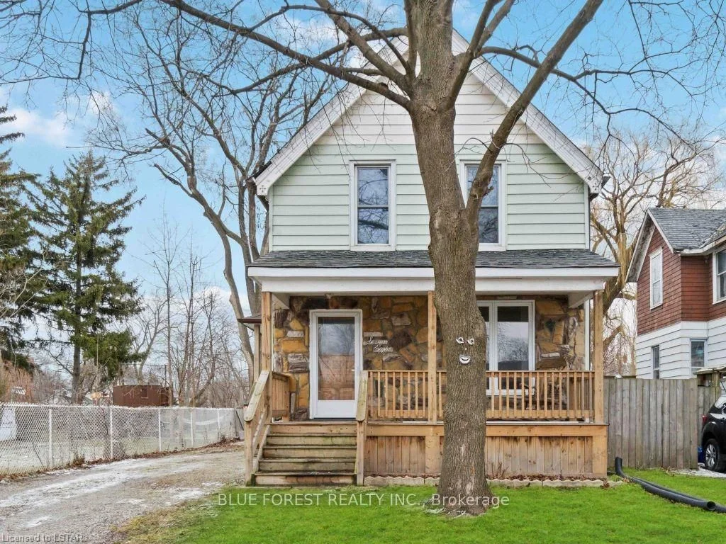 278 Emma Street, Sarnia, On N7t 3a2