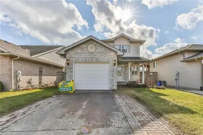 47 Dartmouth Drive, London East, On N5v 4t8