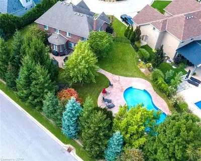 7222 Clayton Walk 27, London South, On N6p 1w1