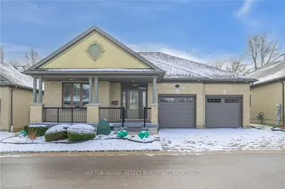 181 Skyline Avenue 11, London North, On N5x 0b2
