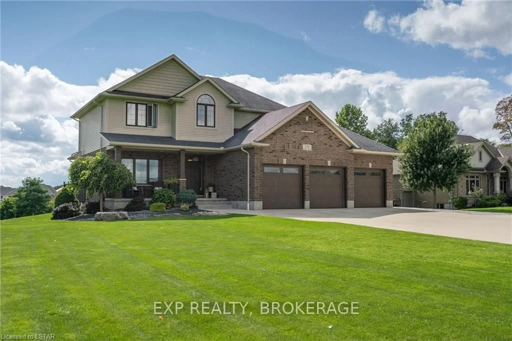 256 SECOND N/S Street, Strathroy-Caradoc, ON N7G 3H8