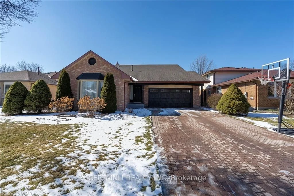 59 SWEETBRIAR Road, London East, ON N5Y 5G1