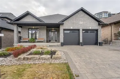 1380 Thornley Street, London South, On N6k 0b2