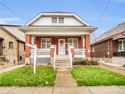 448 Moore Street, London South, On N6c 2c2