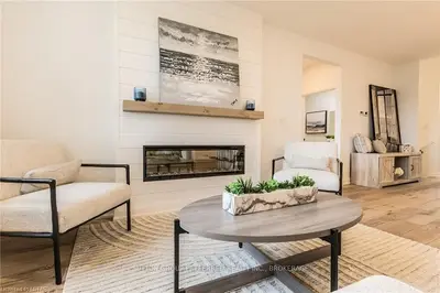 175 Glengariff Drive 27, Southwold, On N5p 0g1