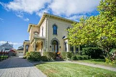 124 Norfolk Street S, Norfolk, On N3y 2w2