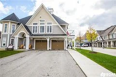 4 Carnoustie Lane, Georgian Bay, ON L0K 1S0