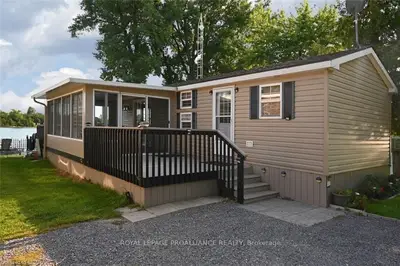 486 Cty Rd 18 - 91 Cherry Beach Lane, Prince Edward County, On K0k 1p0