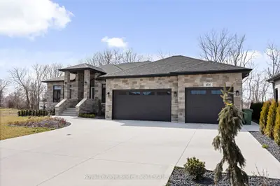 184 Grandview Drive, Kingsville, On N9y 0c6