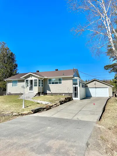 84 Sprucedale Street, Highlands East, On K0l 1m0