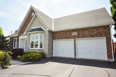 51 Queensway Drive, Brantford, On N3r 7h2