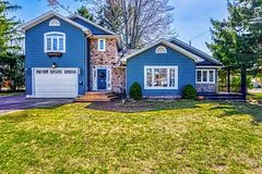 2693 John Street, Sarnia, ON N0N 1C0