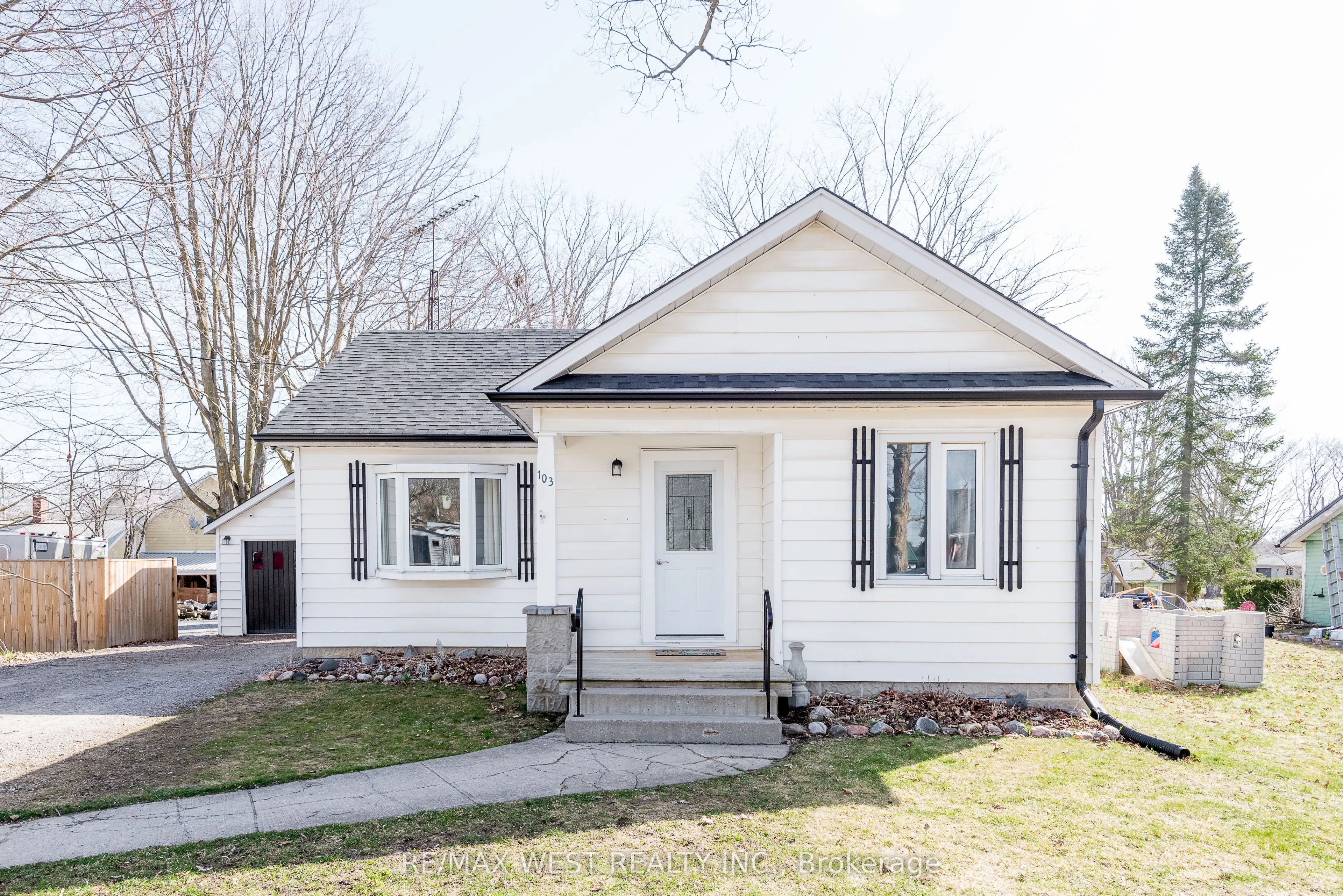 103 Nappadale Street, Kawartha Lakes, ON K0M 2T0