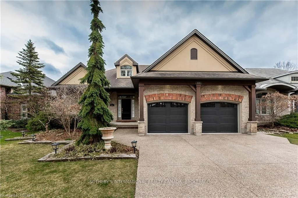 446 South Carriage Way, London North, On N6g 0b2