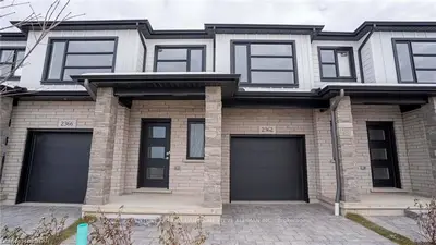 2700 Buroak Drive 97, London North, On N6g 5b6