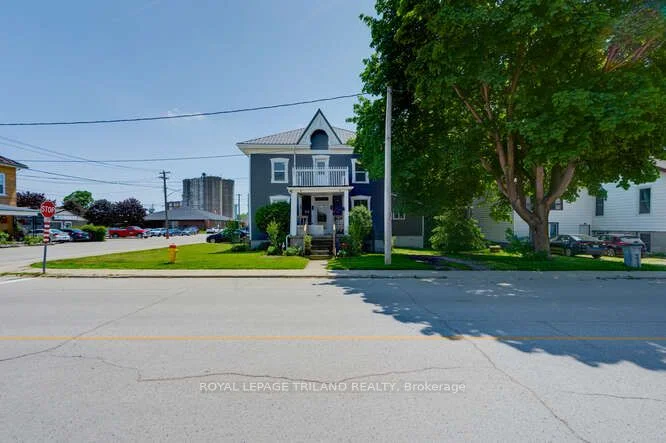 92 Centre Street W, Strathroy-caradoc, On N7g 1v1