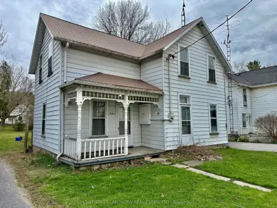 446 Victoria Street N, Tweed, On K0k 3j0