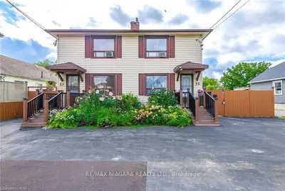 25-27 Gadsby Avenue, Welland, On L3c 1a8