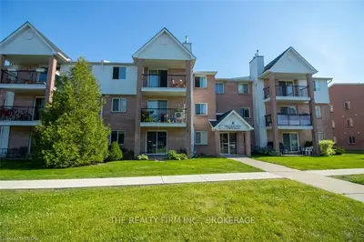 1096 Jalna Boulevard 101, London South, On N6e 3b8