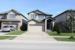 1111 Medway Park Drive, London North, On N6g 0g1