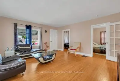 37 South Trent Street, Quinte West, On K0k 2c0