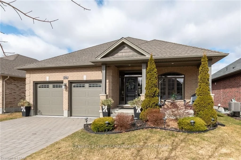 696 Bennett Crescent, Strathroy-caradoc, On N0l 1w0