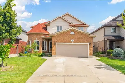 1095 HANSON Crescent, London North, ON N6H 5L4