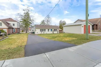 168 Charles Street E, Ingersoll, On N5c 1k2