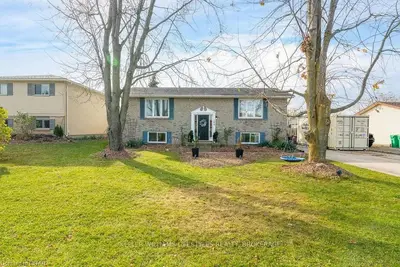 182 Elizabeth Street, Southwest Middlesex, On N0l 1m0